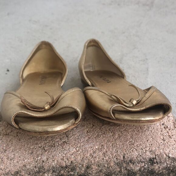 Prada flats  - Picture 4 of 9